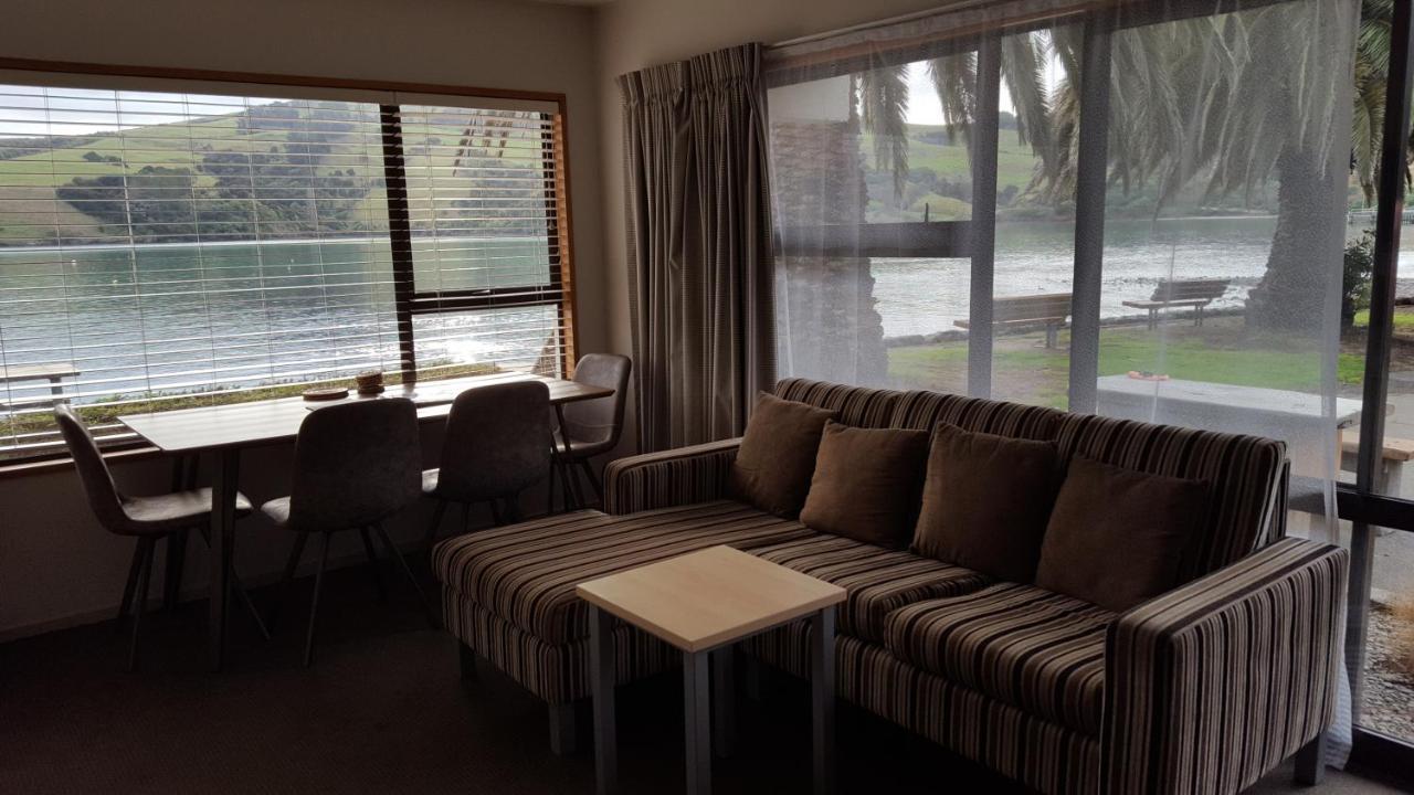 Motel Waterfront 3*